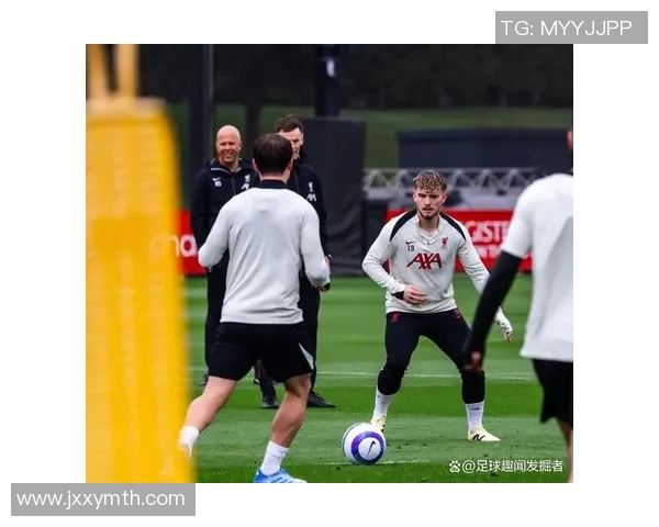 揭秘足球明星扒球鞋的幕后故事与趣闻分享